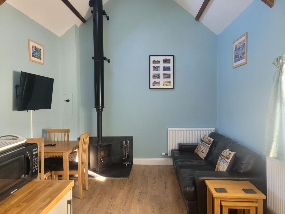 The Bakery Villa Llanddeiniol Bagian luar foto